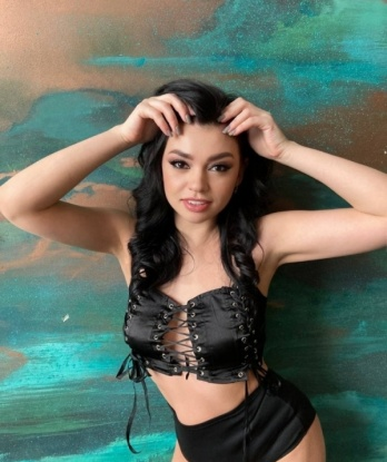 Проститутка Ларюша